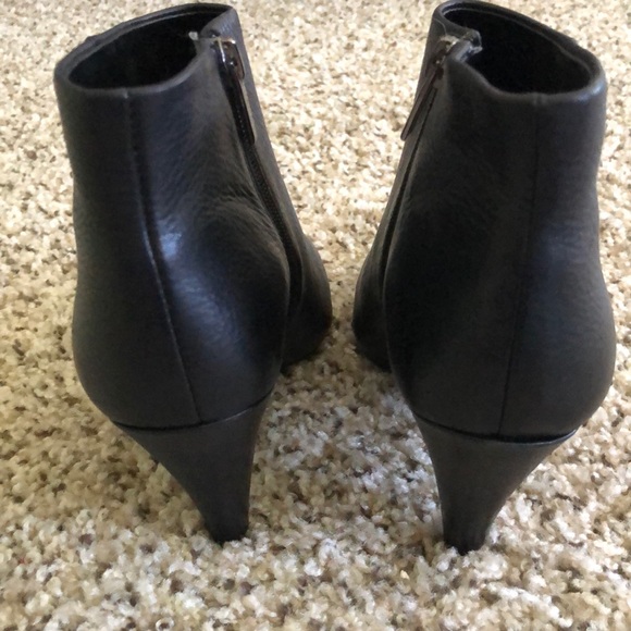 Vince Camuto Black Ankle Boots - Picture 4 of 5